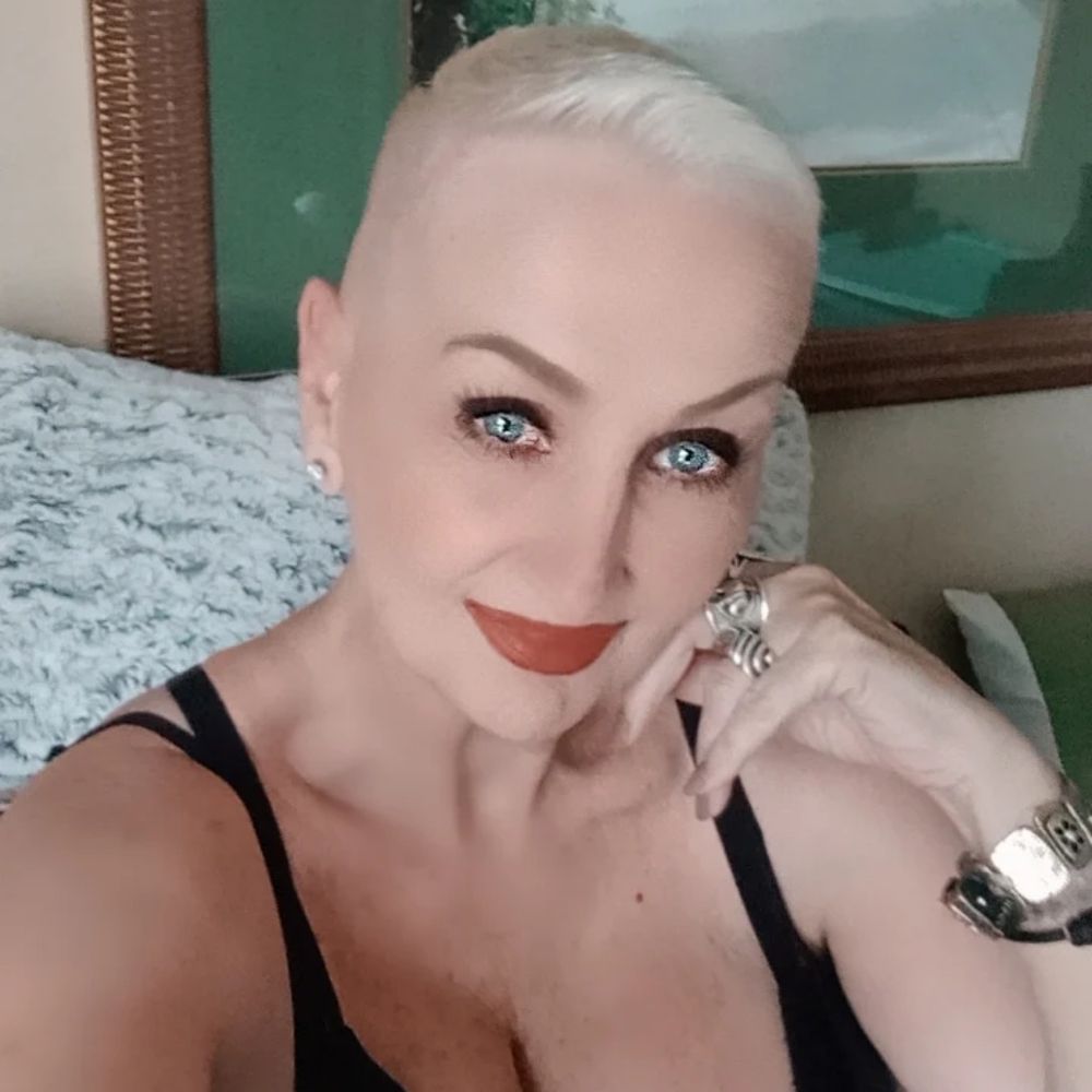 Meet your Posher, Karen